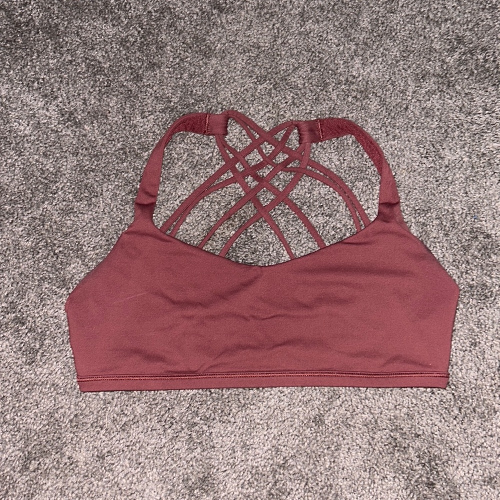LULULEMON SPORTS BRA